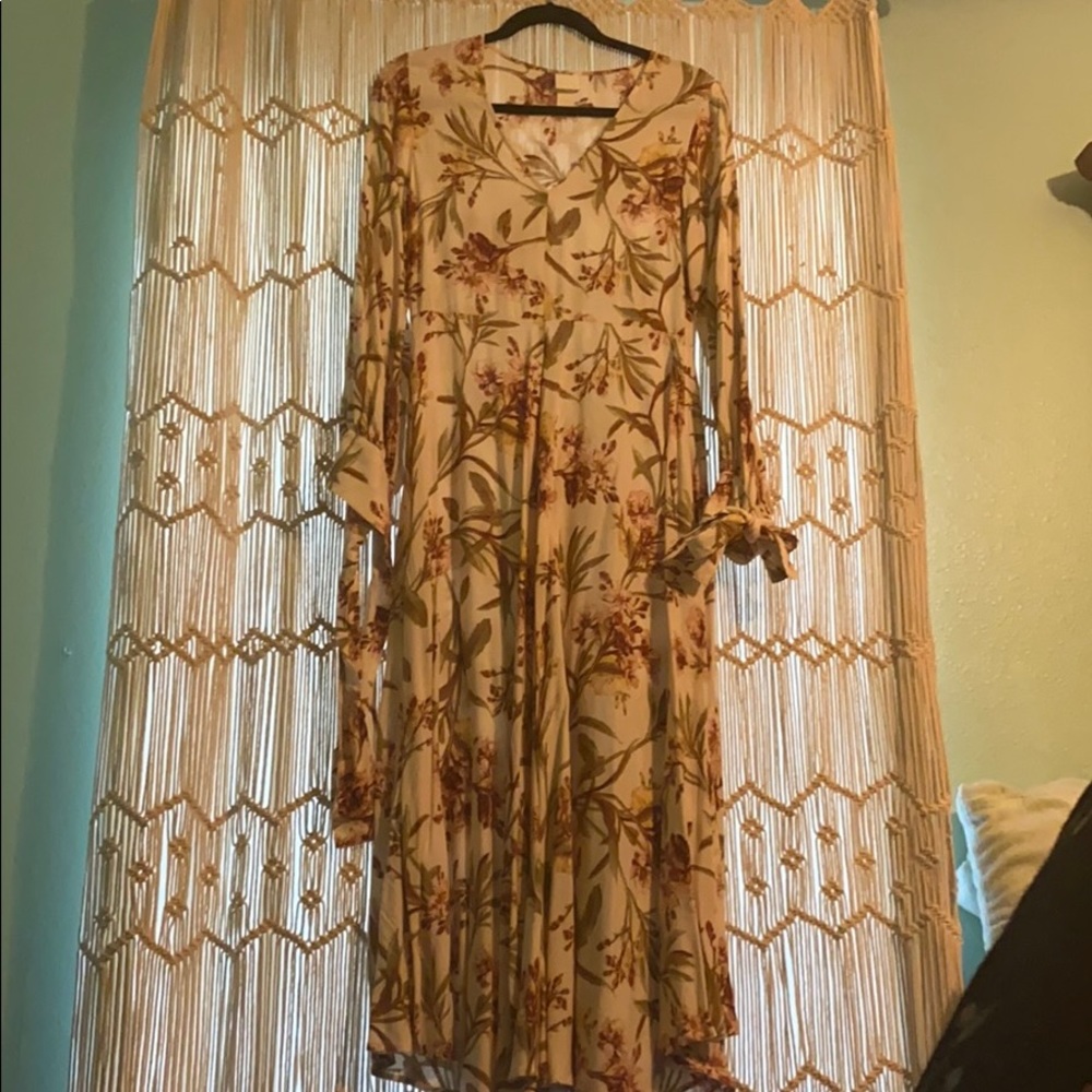 COPY - Cream floral dress
